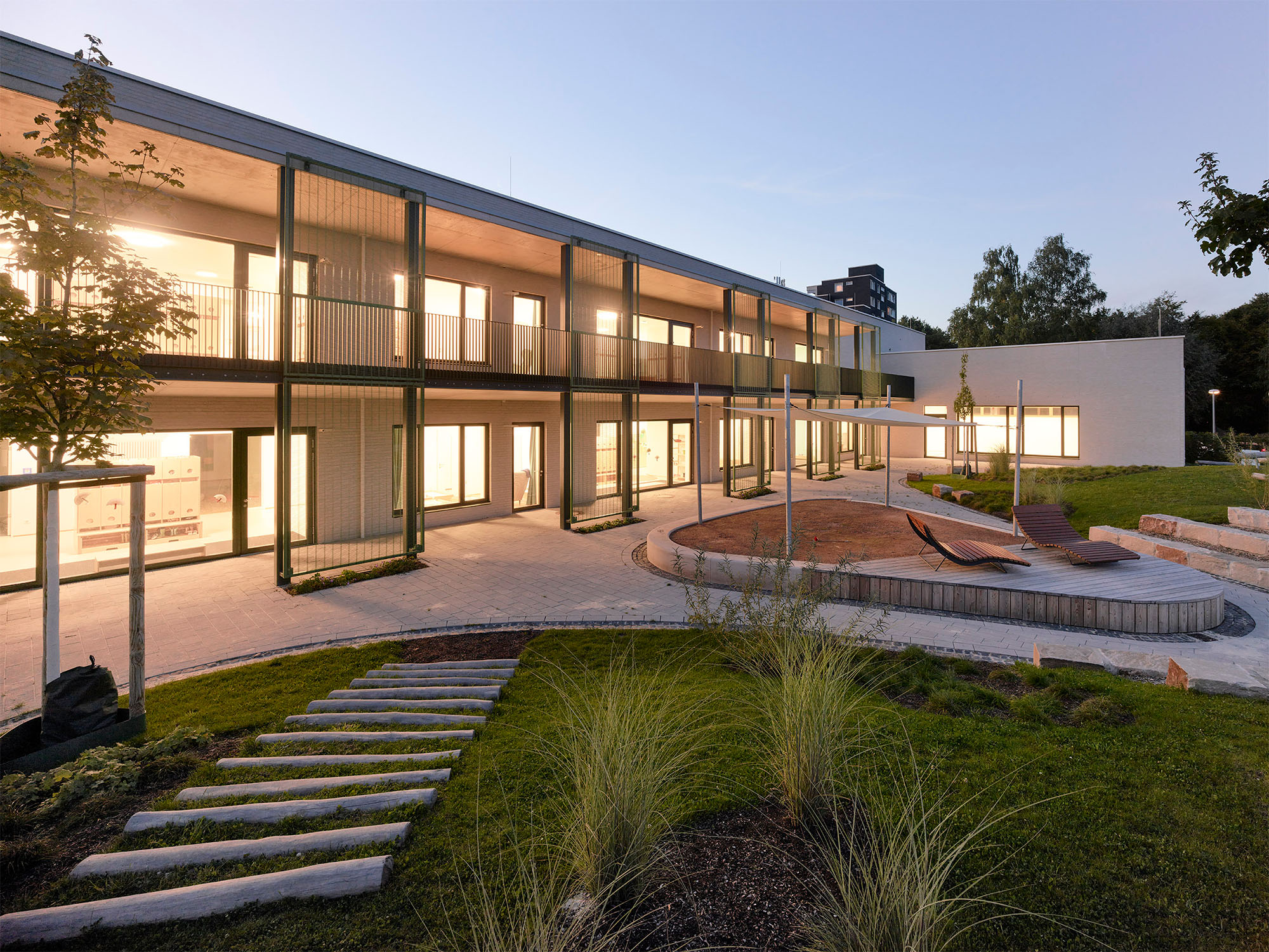 AbdelkKitaKi250919rm20588ps