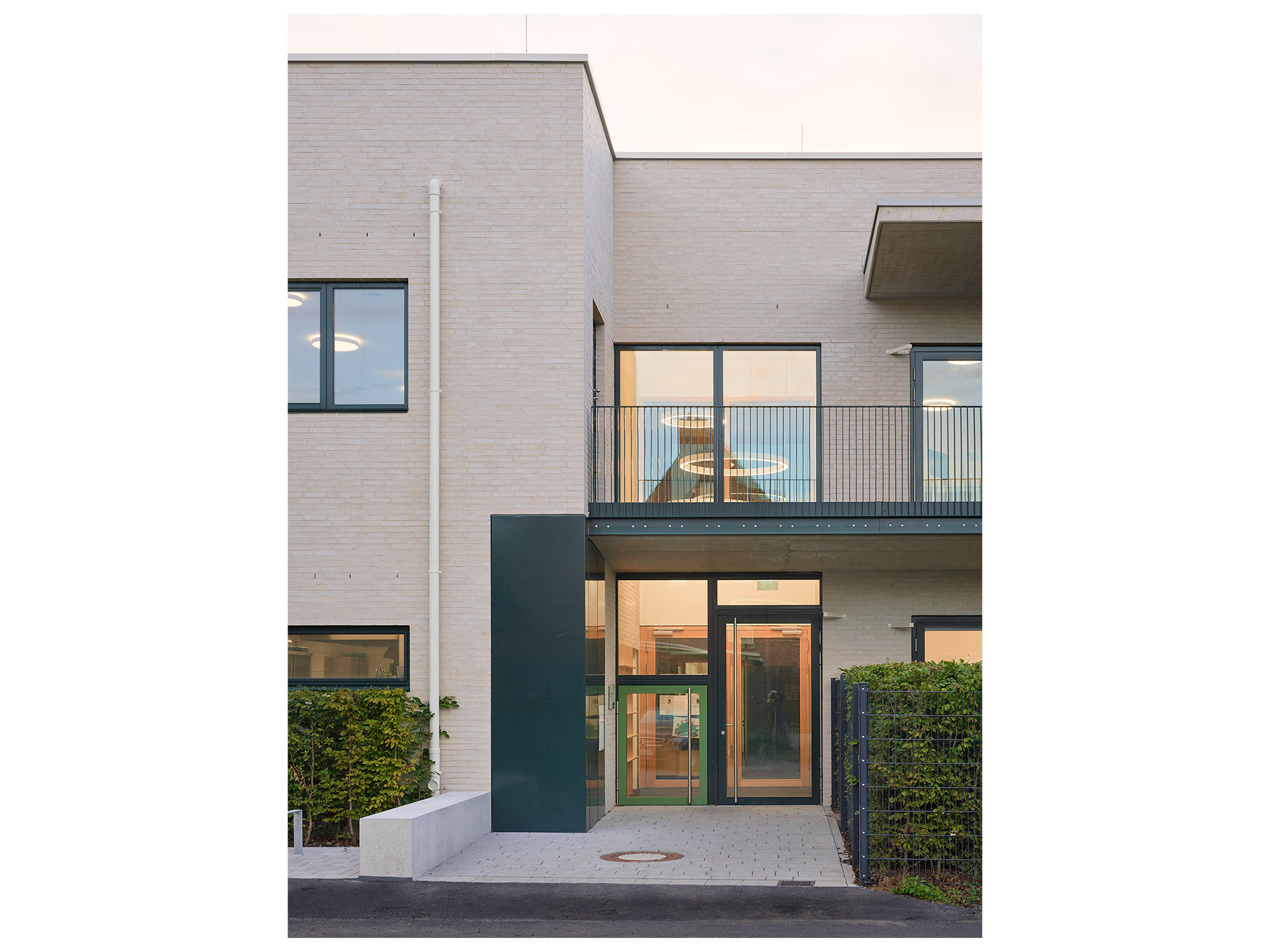 AbdelkKitaKi250919rm20600ps